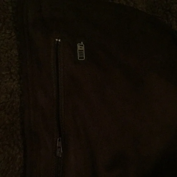 Weatherproof - Picture 9 of 12